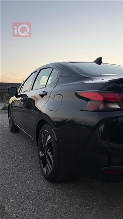 نيسان فيرسا